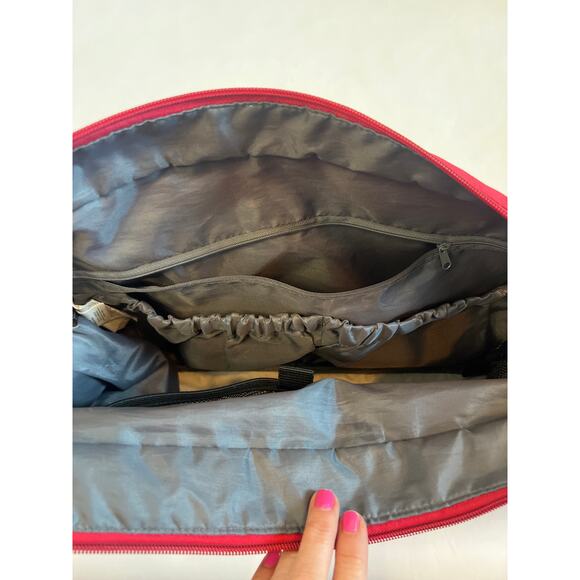 COLUMBIA OUTFITTER MESSENGER DIAPER SHOULDER BAG UNISEX PARENTS RED AND BLACK - Picture 10 of 15